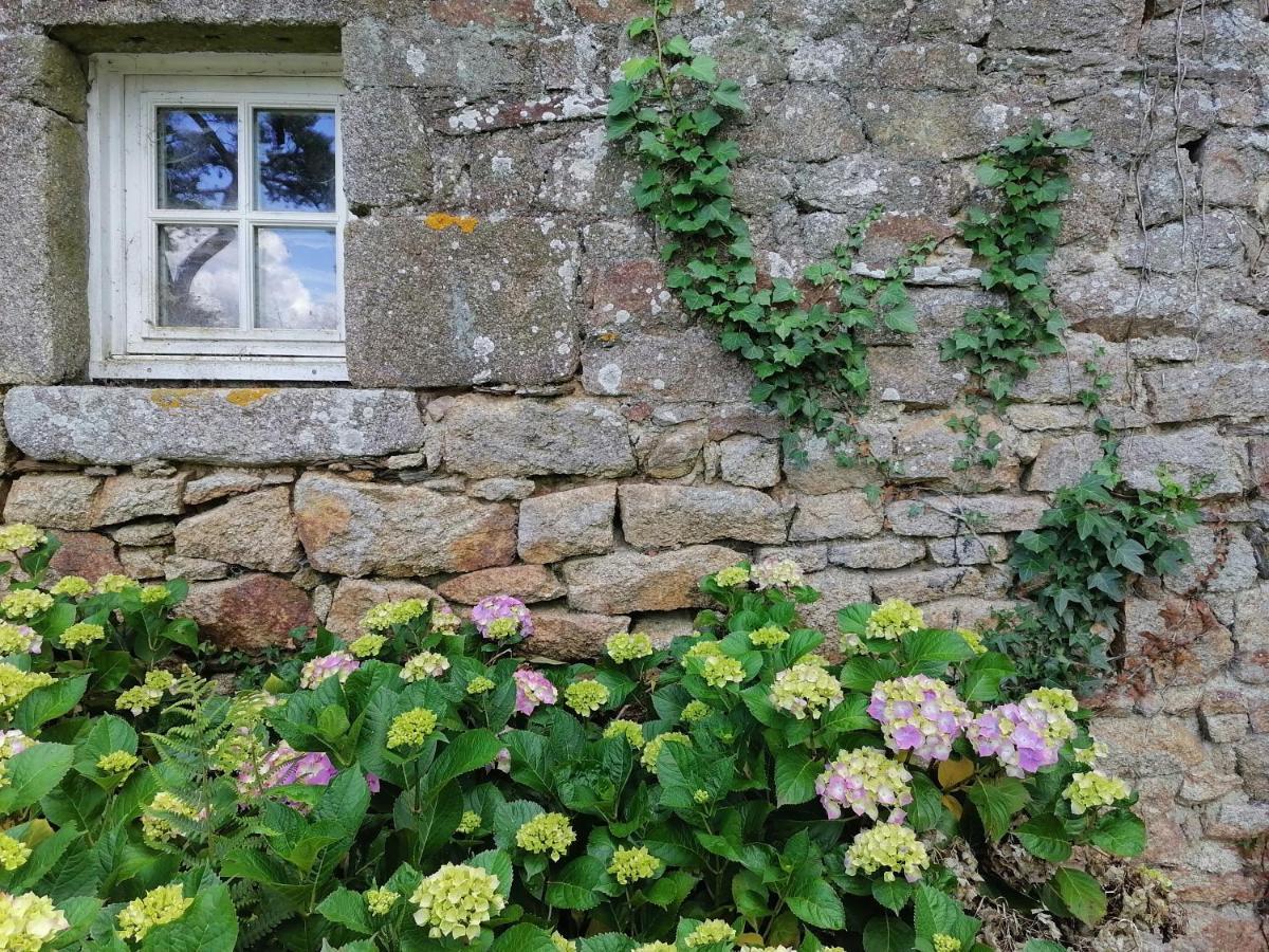 Frairie Du Divit Bed & Breakfast Pontivy Eksteriør bilde