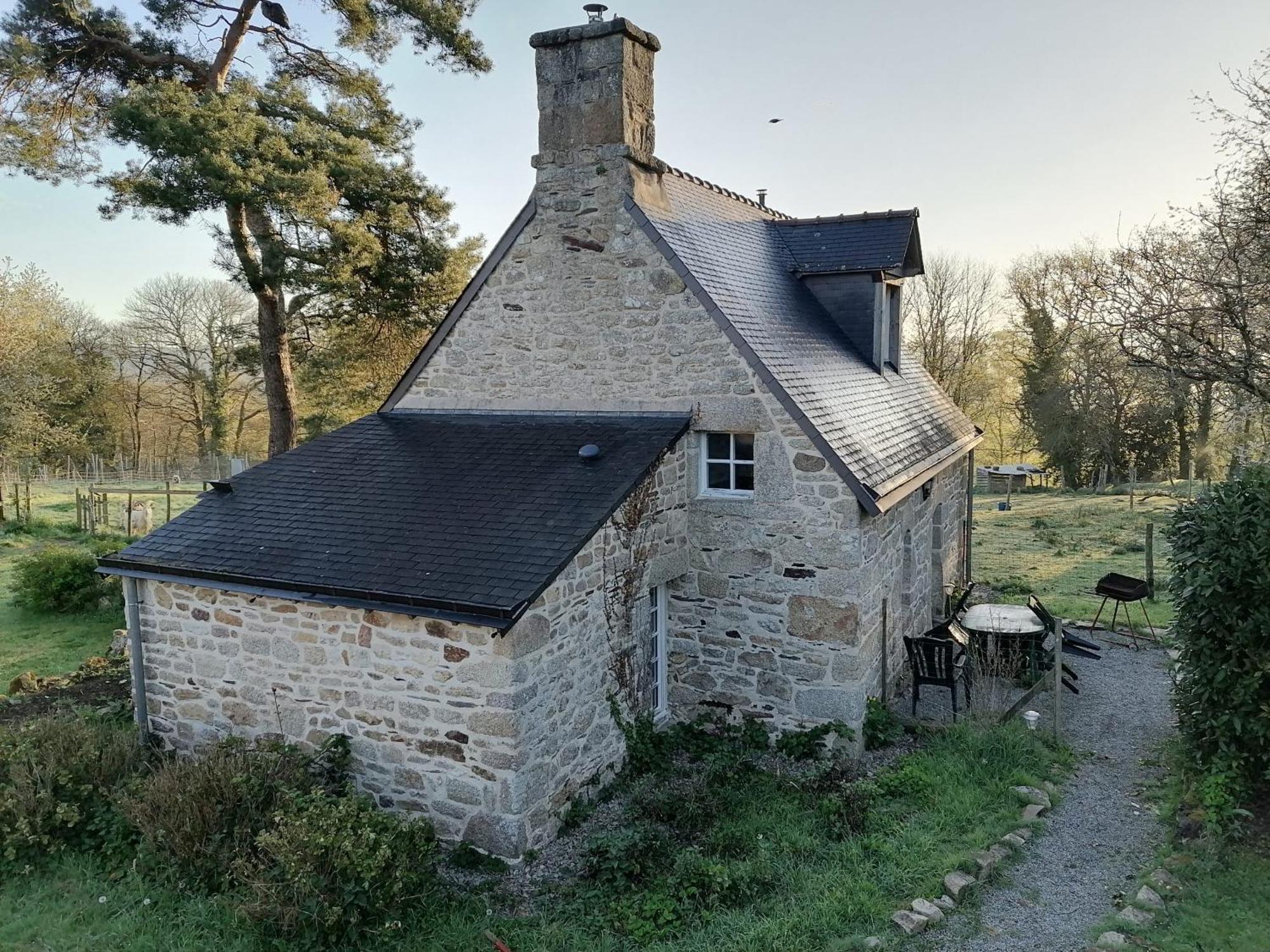 Frairie Du Divit Bed & Breakfast Pontivy Eksteriør bilde
